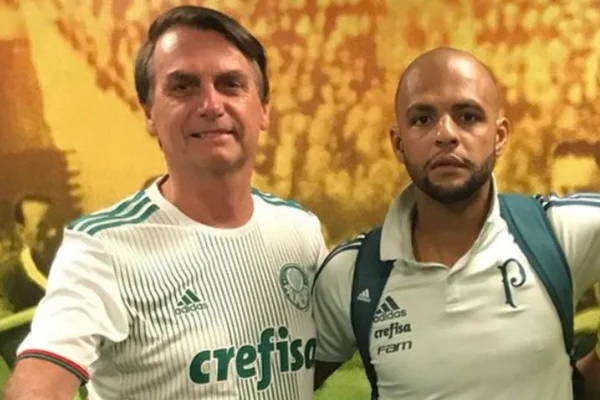 Palmeiras convida Bolsonaro para o jogo da entrega da taça de campeão