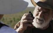 Lima Duarte interpreta Josafá, avó de Clara (Bianca Bin) 