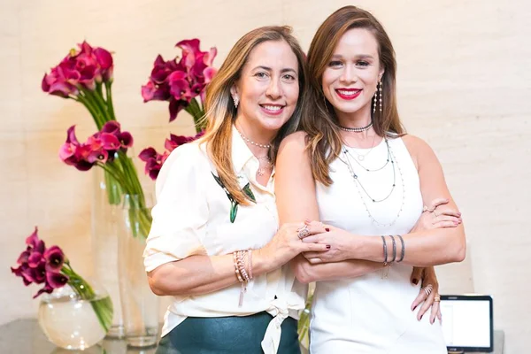 Carla Amorim lança nova coleção Floral em Brasília