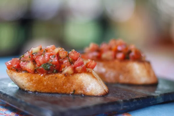 Rodízio de tapas volta ao Dona Lenha com 17 opções de pratos
