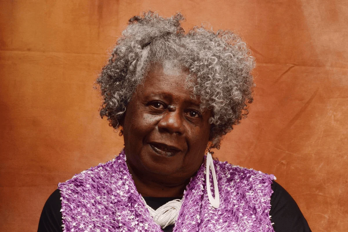 Concessão do título foi aprovada em votação unânime e autora será a primeira mulher negra a receber a honraria pela universidade Concessão do título foi aprovada em votação unânime e autora será a primeira mulher negra a receber a honraria pela universidade