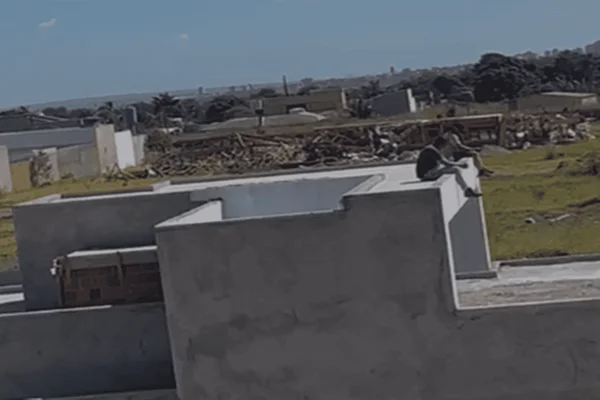 moradores em cima de casa- Ponte Alta Norte