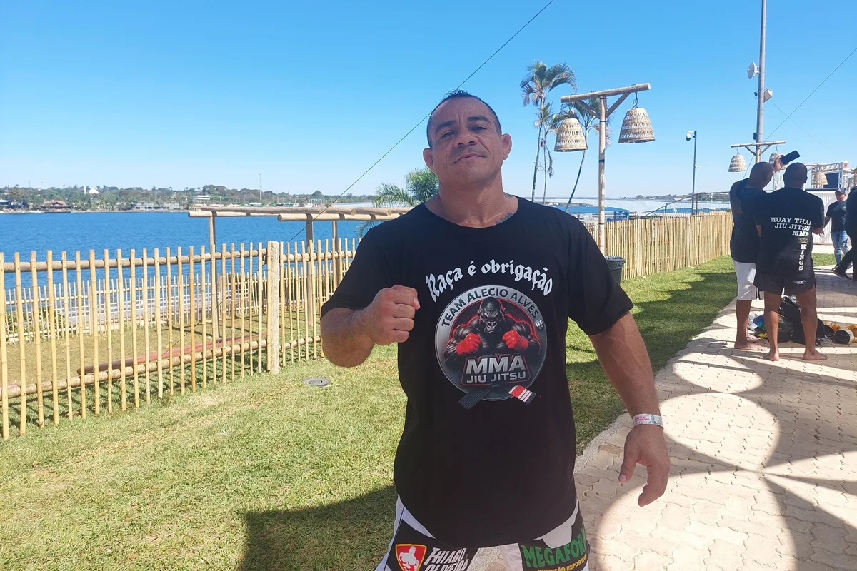 Alecio Alves, professor de artes marciais Alecio Alves, professor de artes marciais