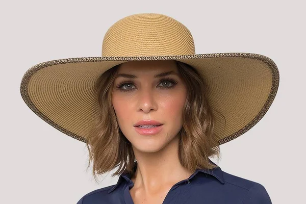 Use e abuse dos chapéus UV para curtir o verão
