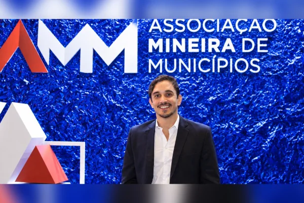Lucas Vieira Lopes, prefeito de Iguatama