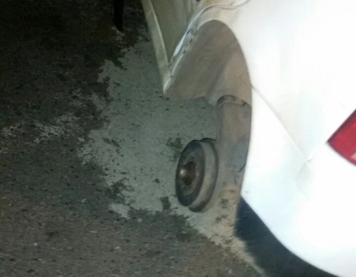 Homem é detido depois de furtar rodas em estacionamento de igreja