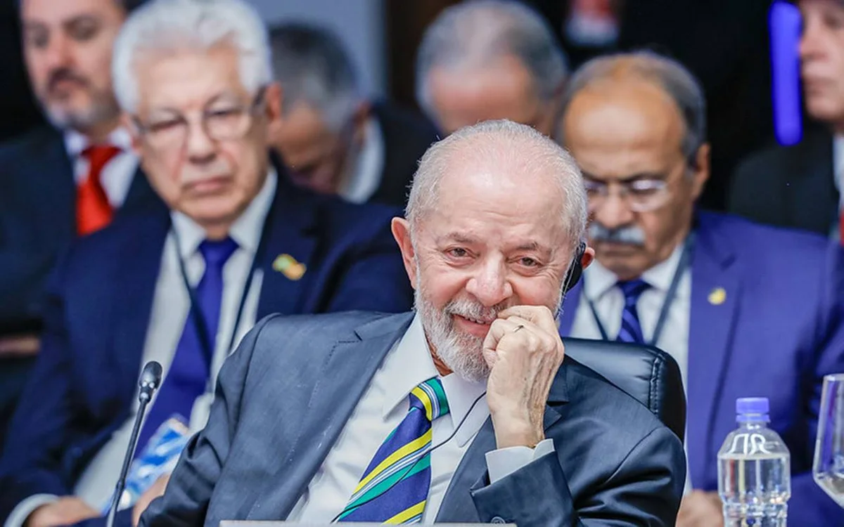Presidente Luiz Inácio Lula da Silva durante sessão plenária do Mercosul Presidente Luiz Inácio Lula da Silva durante sessão plenária do Mercosul