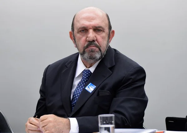 Delator diz que pagou R$ 500 mil para tirar grupo holandês de obras