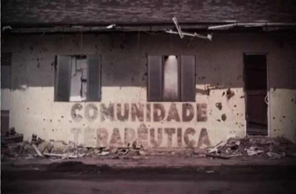 Imagem de arte de comunidade terapêutica. Tratamento de vício em drogas
