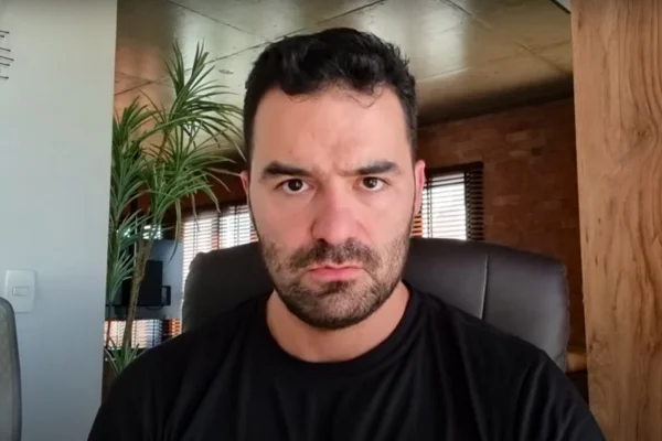 Imagem colorida, Moraes nega recurso e mantém cassação de Arthur do Val, o Mamãe Falei - Metrópoles