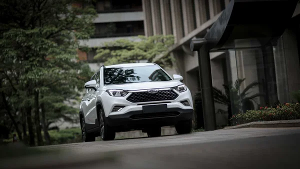 JAC enche novo SUV T60 de tecnologia para enfrentar o Compass
