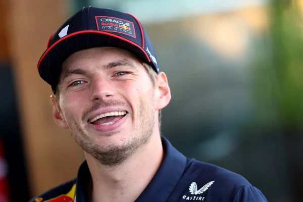 Foto colorida de Max Verstappen - Metrópoles