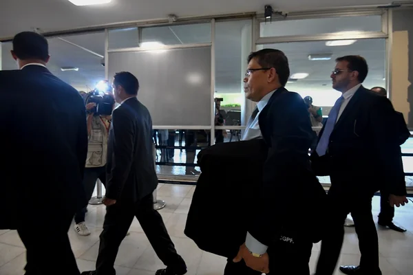 Gravador usado em conversa com Temer está no exterior, afirma advogado