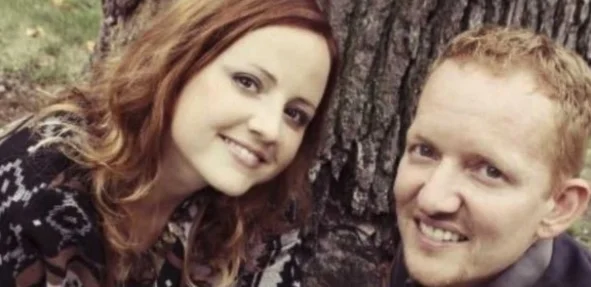 Bebê morre após mãe desistir de lutar contra o câncer para dar à luz