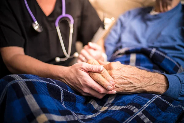 Pacientes com câncer precisam de cuidados multidisciplinares