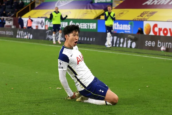 Tottenham vence na Premier League
