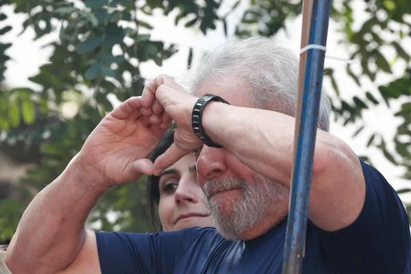 PT marca ato contra prisão de Lula na data do centenário de Mandela