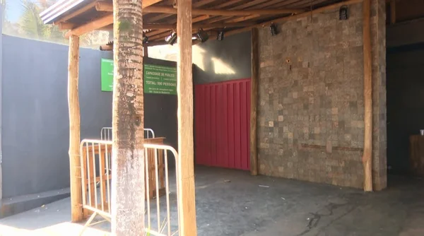 O crime aconteceu em frente a um bar, depois de discussão em fila do caixa