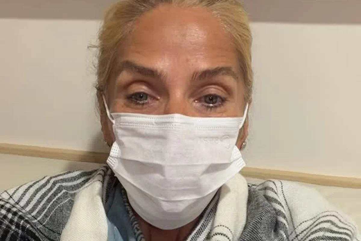 Adriane Galisteu desabafa após levar a mãe, Dona Emma, para o hospital: "Angústia" Adriane Galisteu desabafa após levar a mãe, Dona Emma, para o hospital: "Angústia"