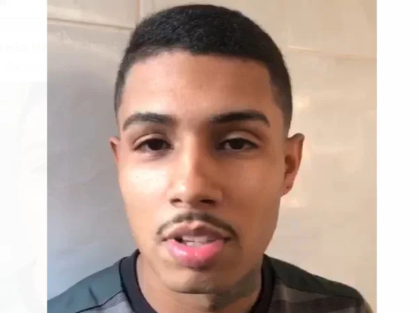 Imagem mostra Erickson David em vídeo.