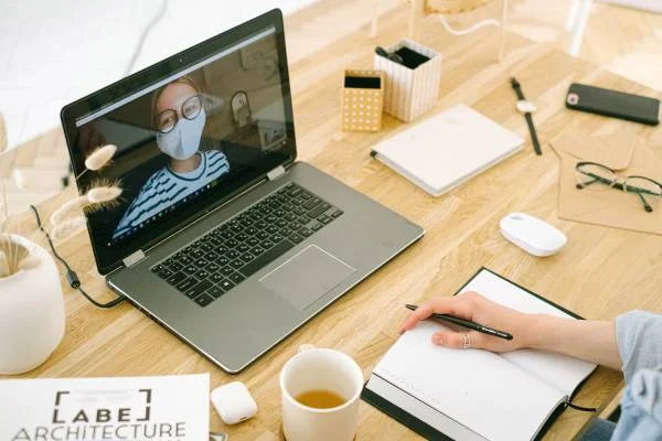 Zoom passa a permitir legendas automáticas nas transmissões