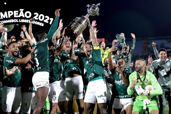 Palmeiras conquista sexto título em seis anos de patrocínio da Crefisa