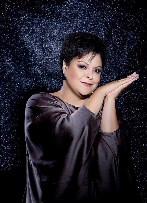 A cantora Fabianna Cozza encerra a programação na segunda (20/11), às 20h A cantora Fabianna Cozza encerra a programação na segunda (20/11), às 20h