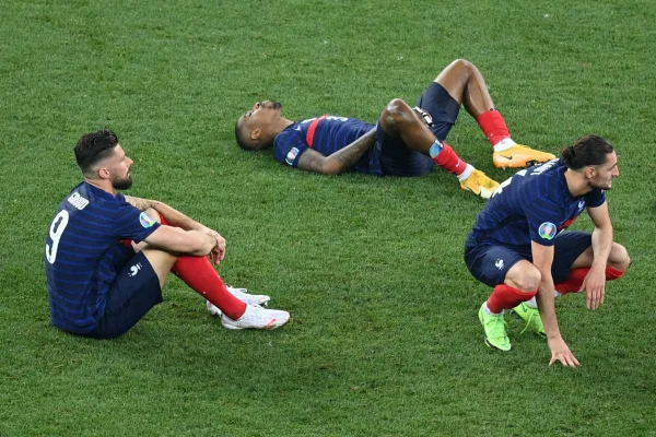 Mbappé erra pênalti e França é eliminada da Eurocopa pela Suíça