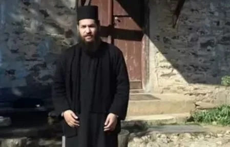 Padre foi preso após jogar ácido em bispos