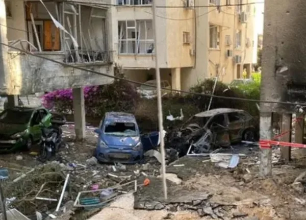 “Desespero”, diz brasileira após casa ser atingida por míssil