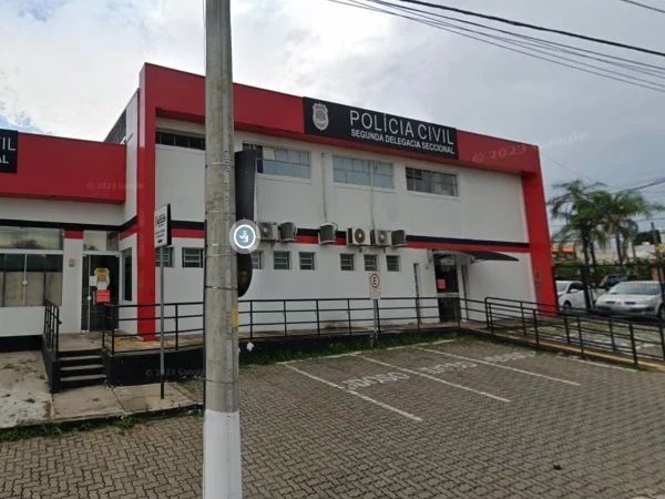 foto colorida de fachada da 2ª Delegacia Seccional de Campinas