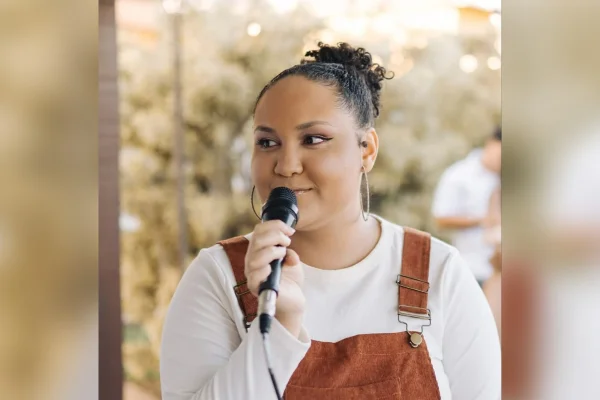Carolina Beatriz, cantora gospel que morreu em parque de diversões em Minas