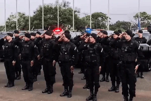 PMDF faz homenagem a policiais mortos em operação no Rio de Janeiro