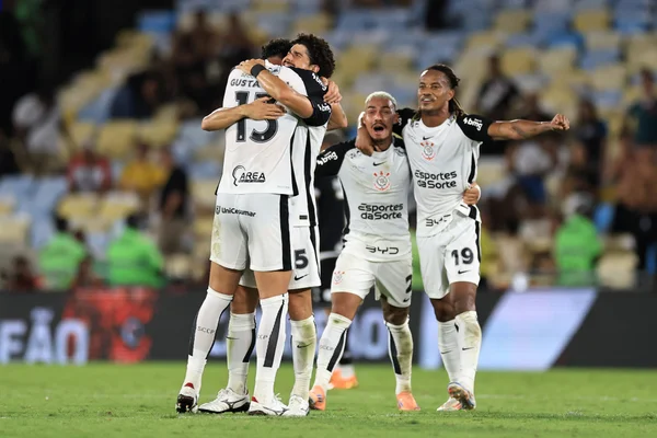 Corinthians mantém escrita na Copa do Brasil com quarto título