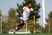 Brasileiro é zagueiro do Real Madrid