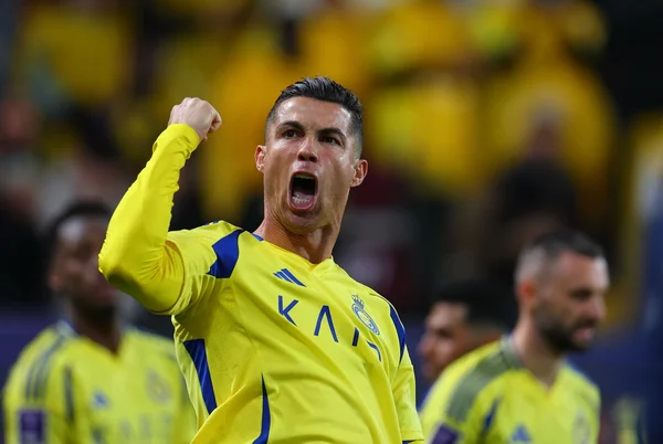 Imagem colorida de Cristiano Ronaldo - Metrópoles