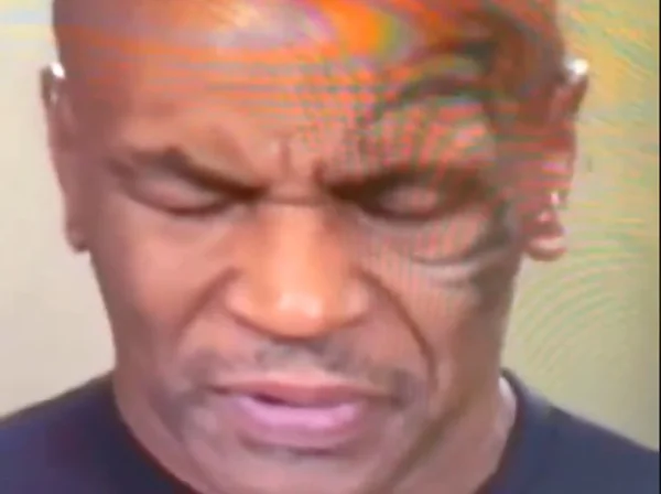 Mike Tyson dorme em entrevista