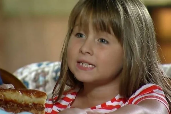 Ex-atriz mirim de A Vida da Gente cresceu e diz ter ficado com meninas
