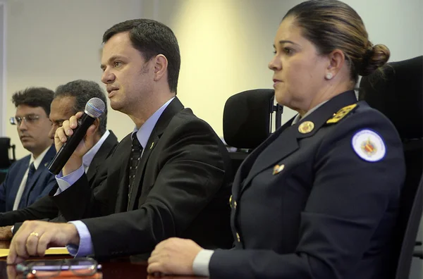 Secretário diz que comando da PM estava em “desalinho” com o governo