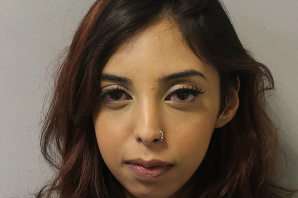 Mulher mata ex porque ele usou o Tinder cinco meses após o término