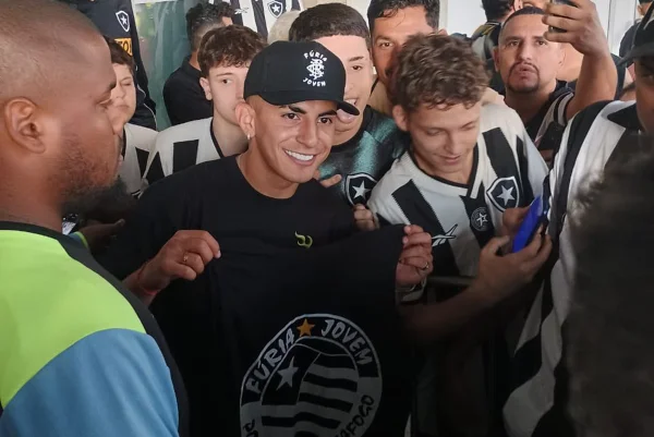 Thiago Almada, novo reforço do Botafogo - Metrópoles