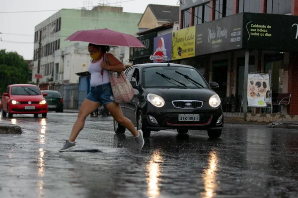 chuva brasilia calor guara