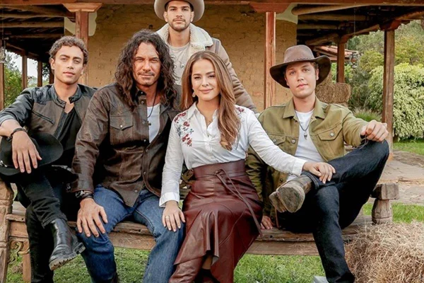 Foto colorida de um grupo de pessoas-Metrópoles