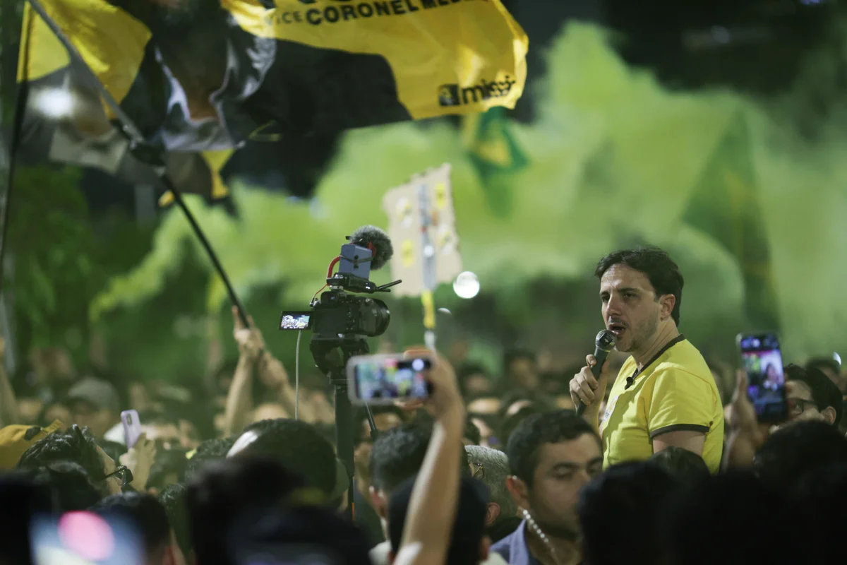 Renan Santos critica uso de Nossa Senhora Aparecida em discursos políticos - imagem 2 Renan Santos critica uso de Nossa Senhora Aparecida em discursos políticos - imagem 2