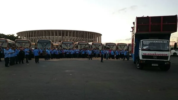 Rodoviários ameaçam paralisação total na quinta-feira