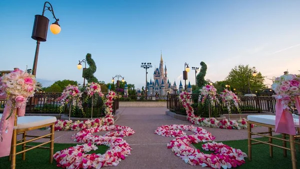Parque da Disney Magic Kingdom abre as portas para casamentos