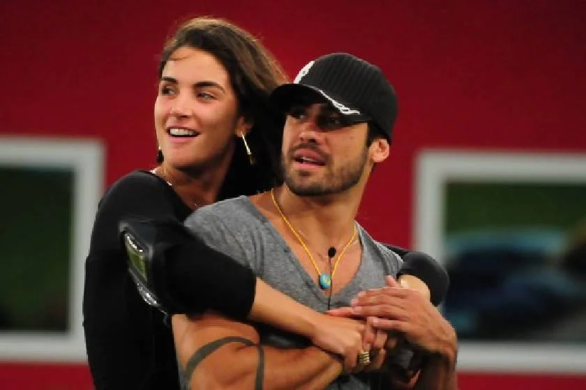 BBB12: Yuri e Laisa protagonizaram cenas quentes BBB12: Yuri e Laisa protagonizaram cenas quentes