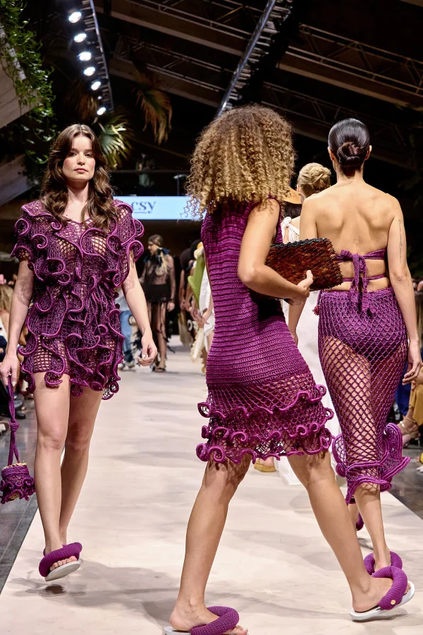 Vitor Cunha exalta o trabalho manual cearense no Metrópoles Catwalk - destaque galeria Vitor Cunha exalta o trabalho manual cearense no Metrópoles Catwalk - destaque galeria