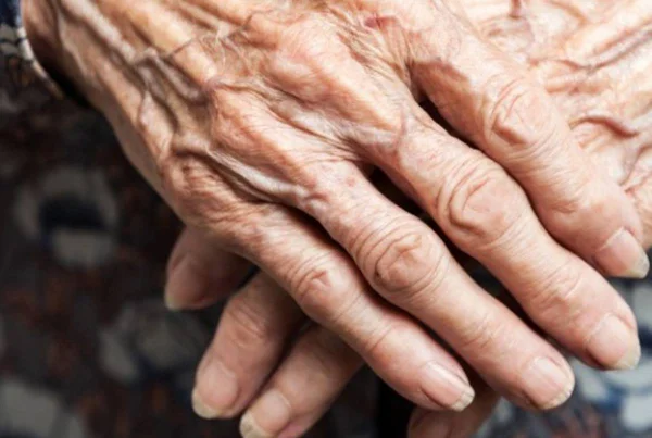 Homem é preso após estuprar a própria mãe de 70 anos em Mato Grosso