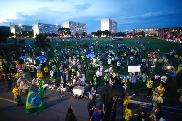 Apenas 4 mil pessoas foram à Esplanada durante julgamento de HC